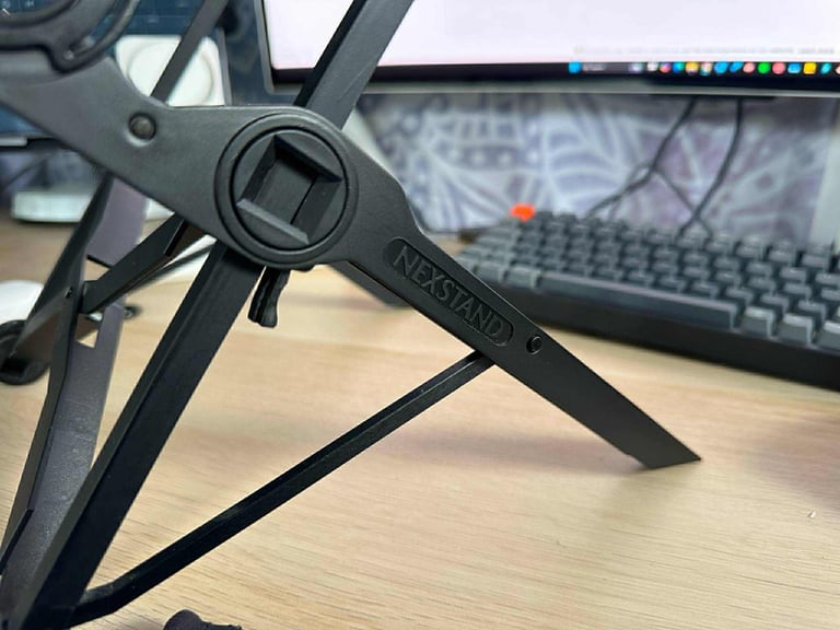 New Nexstand K2 portable laptop stand