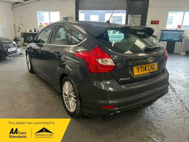 2014 Ford Focus 1.0T EcoBoost Zetec S Euro 5 (s/s) 5dr HATCHBACK Petrol Manual