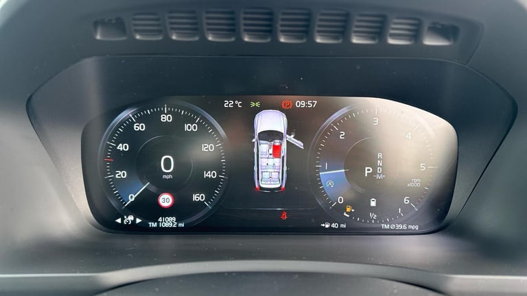 2022 Volvo XC90 2.0 B5D [235] R DESIGN 5dr AWD Geartronic ESTATE DIESEL Automatic