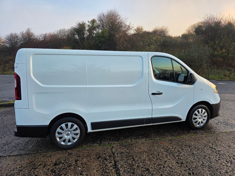 2021 renault trafic 1.6 turbo diesel full years mot lovely van 