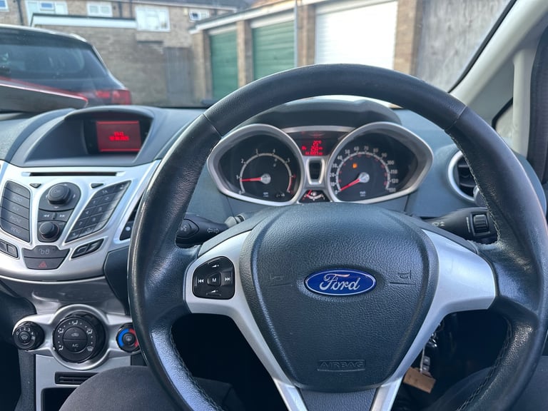 2009 Ford Fiesta 1.4 Zetec 5dr HATCHBACK Petrol Manual