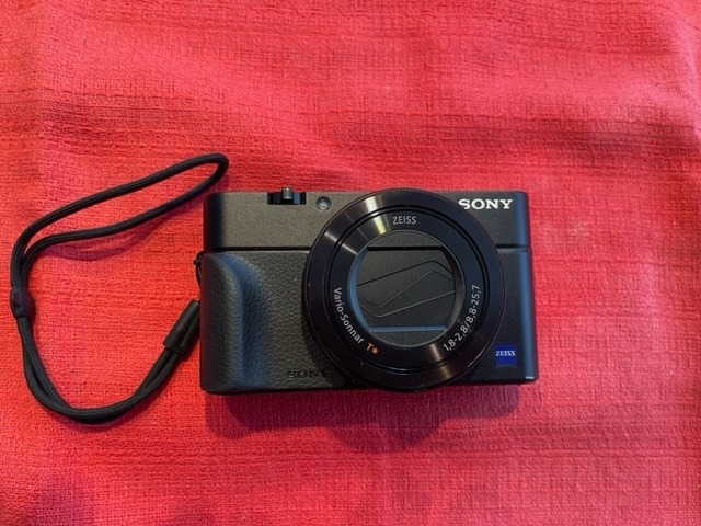 Sony RX100 mk4 digital compact camera