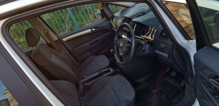 Ford, KUGA, Estate, 2010, Manual, 1997 (cc),5 doors - Image 18