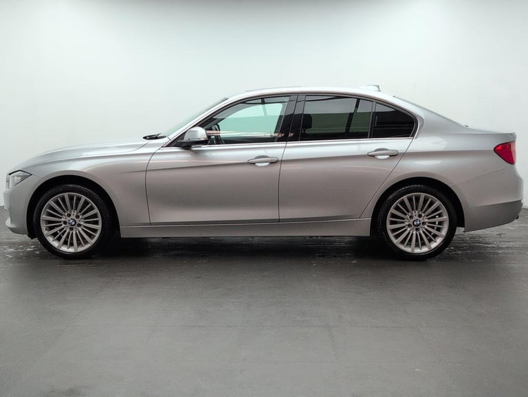2015 BMW 3 Series 3.0 335i Luxury Saloon 4dr Petrol Auto Euro 6 (s/s) (306 ps) GLASS SUNROOF+ SAL...