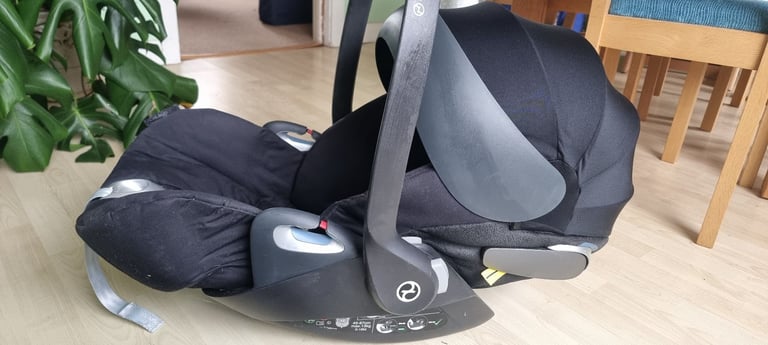Cybex car seats and isofix base