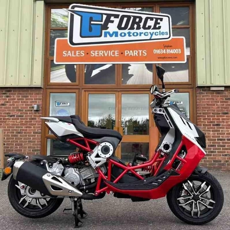 ITALJET DRAGSTER 125cc SCOOTER