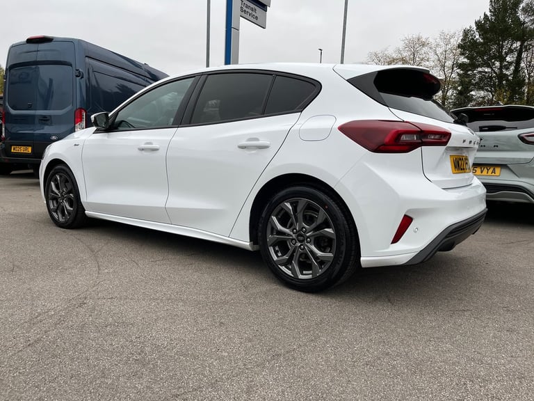  Ford Focus 1.0t Ecoboost Mhev St Line Hatchback 5dr Petrol Hybrid Dct Euro 6
