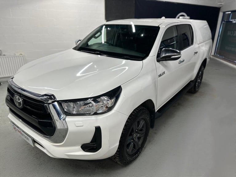 2022 Toyota Hilux 2.4 D-4D Icon Pickup Double Cab 4dr Diesel Manual 4WD Euro 6 (s/s) (150 ps) PIC...