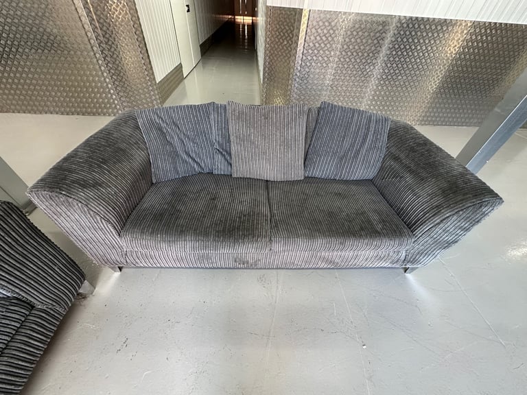 Grey sofa set 2 & 3 Seater