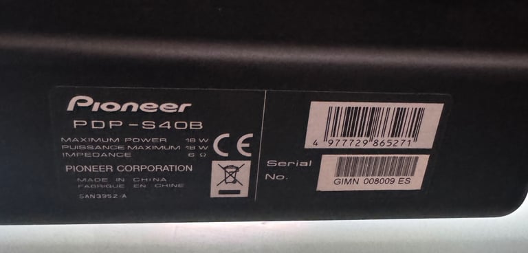 Pioneer 50in HD Ready Plasma TV Package with accessories in immaculate condition 