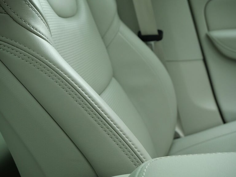 2022 Volvo XC60 2.0h T6 Recharge 18.8kWh Inscription SUV 5dr Petrol Plug-in Hybrid Auto AWD SUV H...
