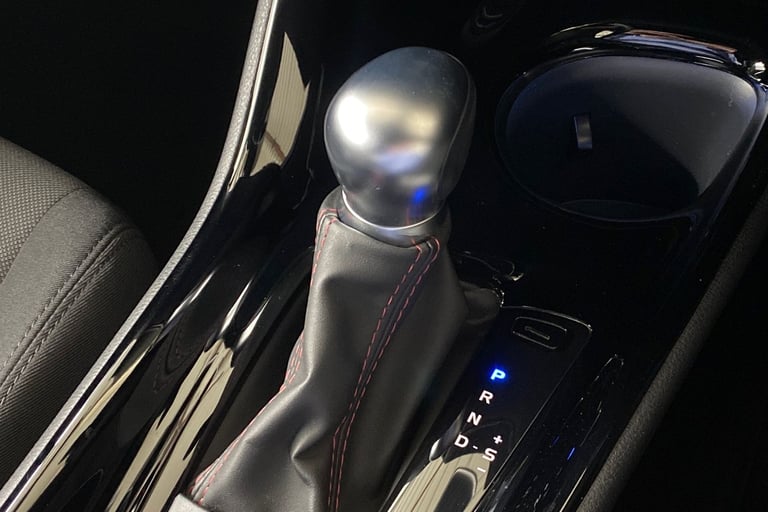 2022 Toyota C-HR 96486 Hatchback Hybrid Automatic