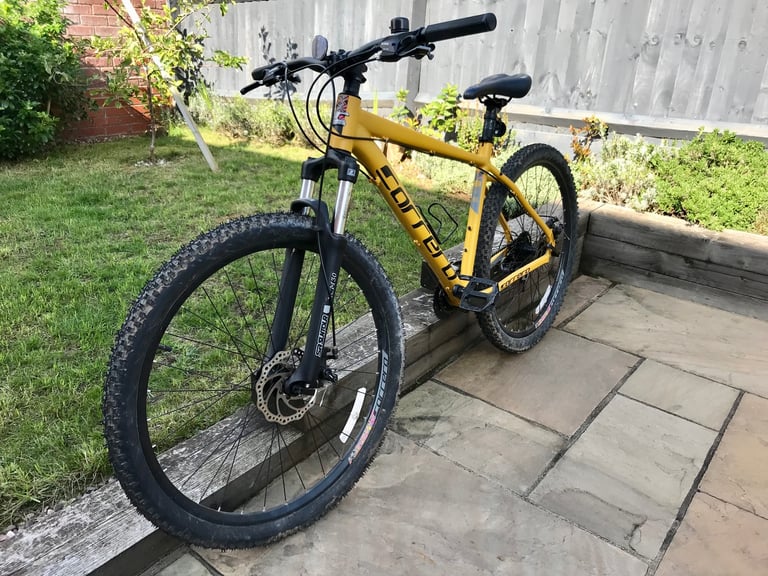 image for CARRERA VENGEANCE BIKE EXCELLENT CONDITION JUST BEEN IN STORAGE 