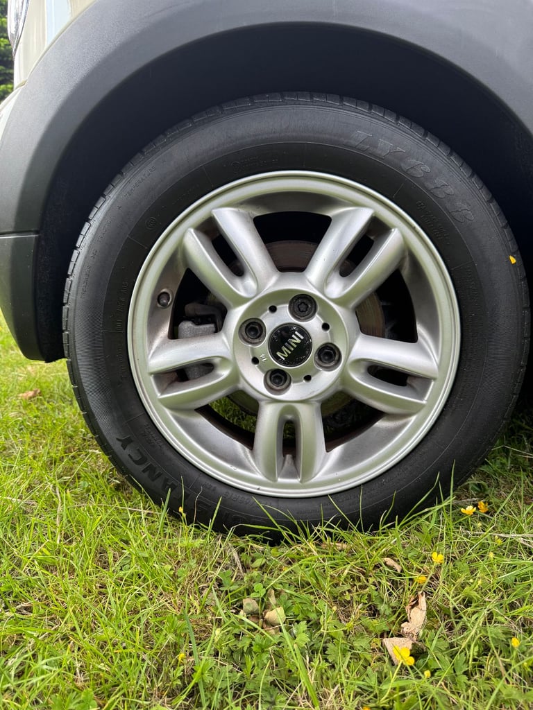 Mini, CONVERTIBLE, Convertible, 2013, Manual, 1598 (cc), 2 doors