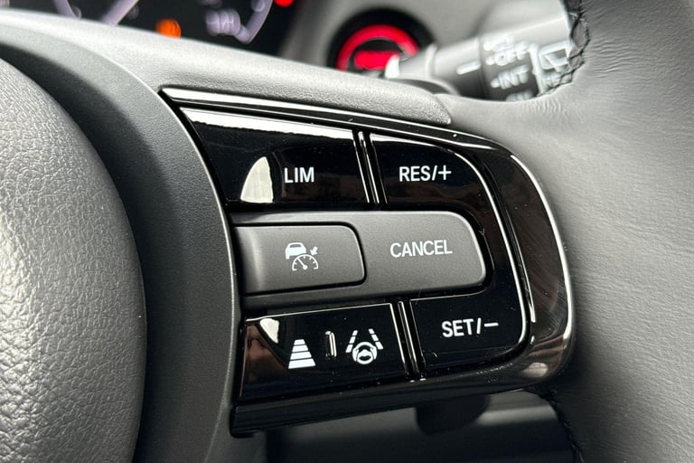 2025 Honda HR-V 1.5 h i-MMD e:HEV Advance CVT Euro 6 (s/s) 5dr SUV Automatic