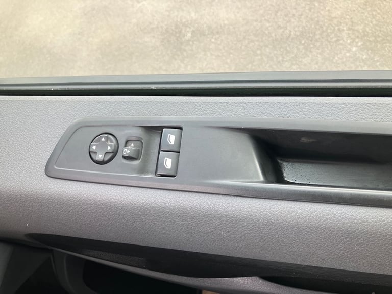 2022 Vauxhall Vivaro 2900 1.5d 100PS Dynamic H1 Van Van DIESEL Manual