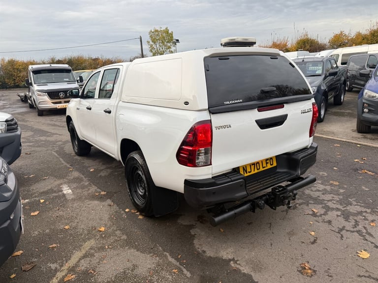 2020 Toyota Hilux ACTIVE 4WD D-4D DCB TRUCKMAN Pick Up Diesel Manual