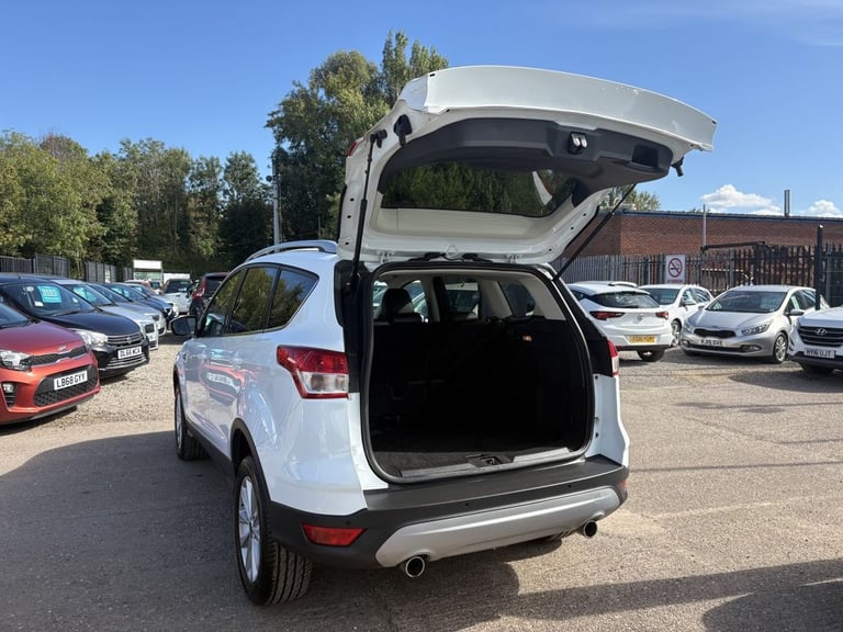 2016 Ford Kuga 2.0 TDCi Titanium SUV 5dr Diesel Manual 2WD Euro 6 (s/s) (150 ps) HATCHBACK Diesel...