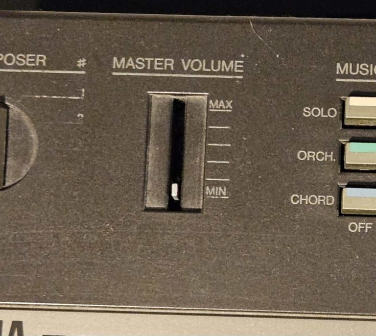 REDUCED Yamaha PS-55 Vintage Keyboard Synthesizer – Working + mains & 1 book. collection