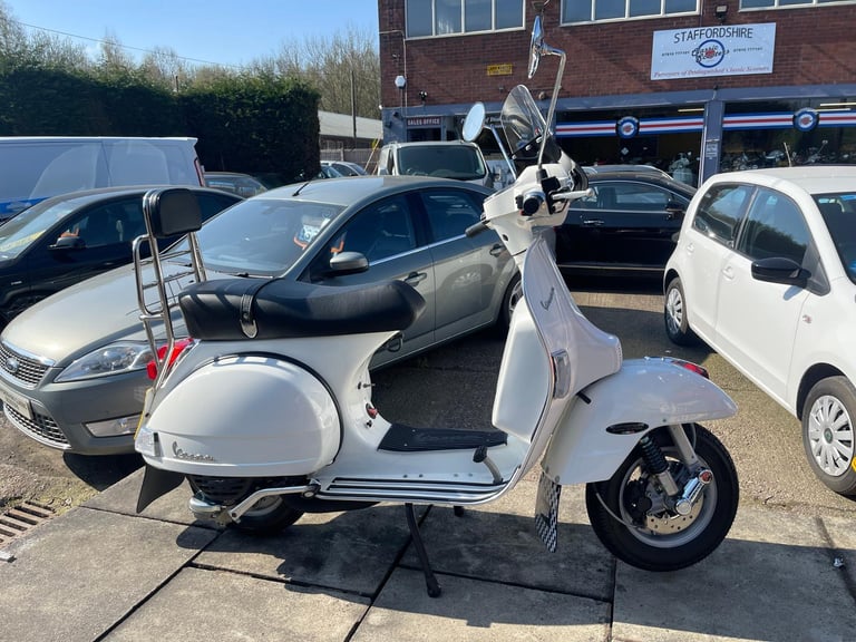 Vespa PX150 PIAGGIO 66 plate 585 mls 