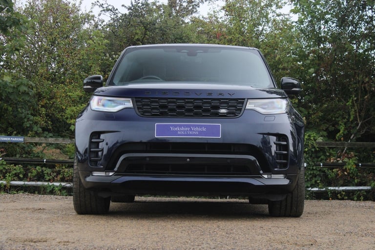 2022 Land Rover Discovery 3.0 D300 R-Dynamic HSE 5dr Auto ESTATE DIESEL Automatic
