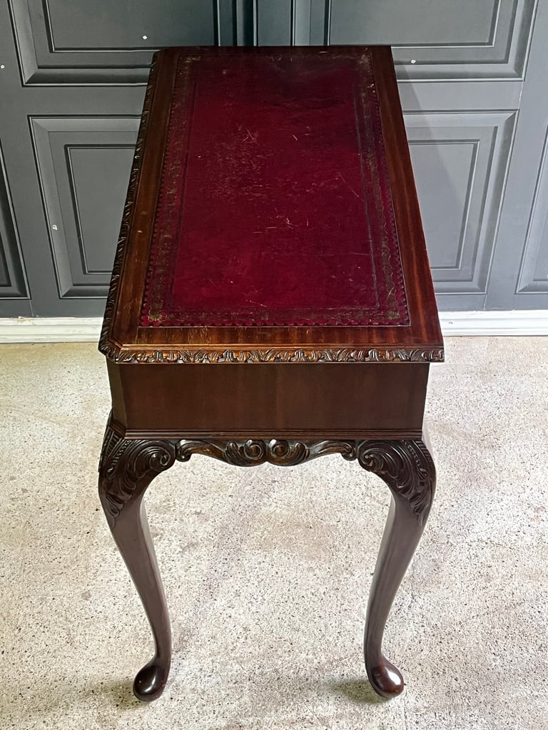 Antique STYLE  Mahogany Wood &  Leather Top  Console table / Writing Desk