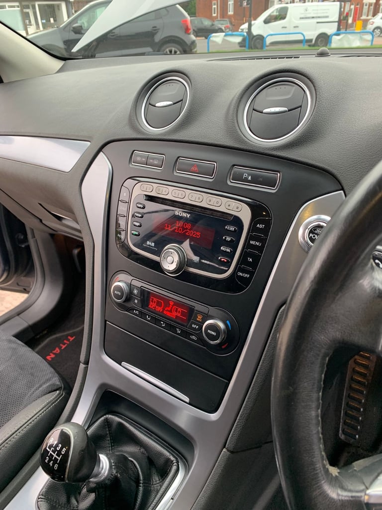 Ford, MONDEO, Hatchback, 2012, Manual, 1997 (cc), 5 doors