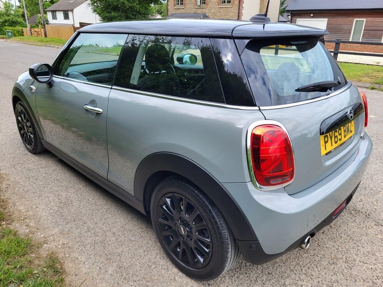 2020 MINI Hatch 1.5 Cooper Classic Euro 6 (s/s) 3dr HATCHBACK Petrol Manual