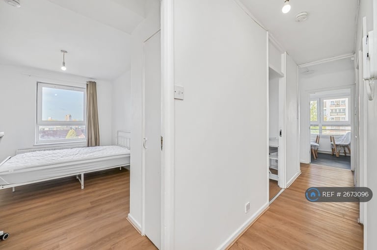 1 bedroom in Coniston House, London, SE5 (#2673096)