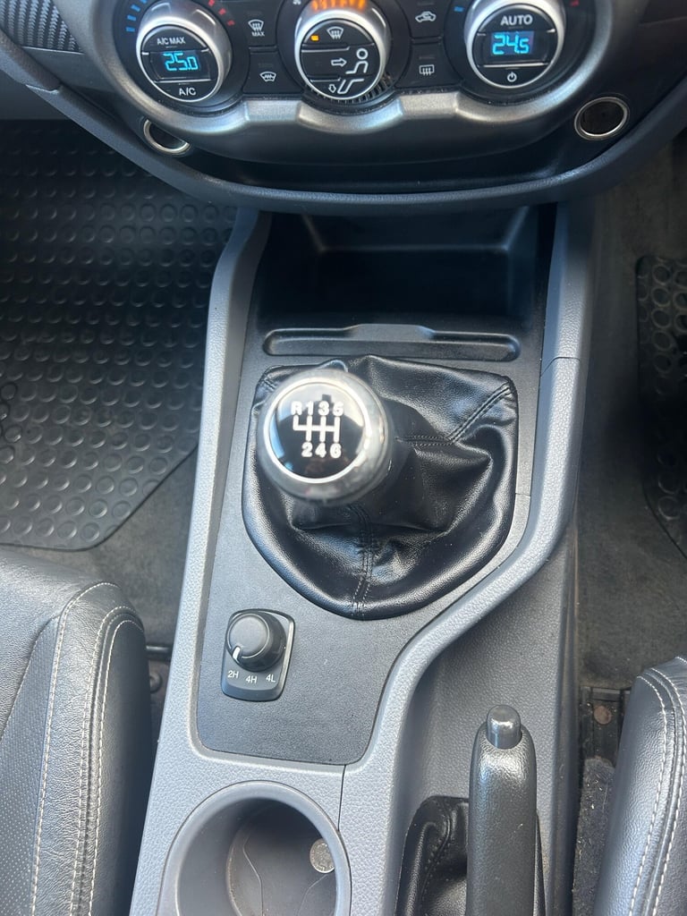 2014 Ford Ranger 2.2 TDCi Limited 1 Super Cab Pickup 4WD Euro 5 4dr PICK UP Diesel Manual