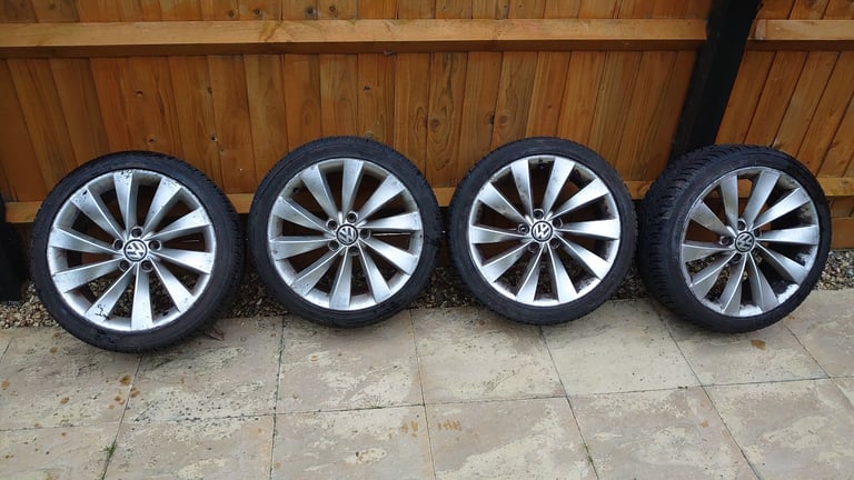 image for 18&quot; 5x112 Interlago alloy wheels