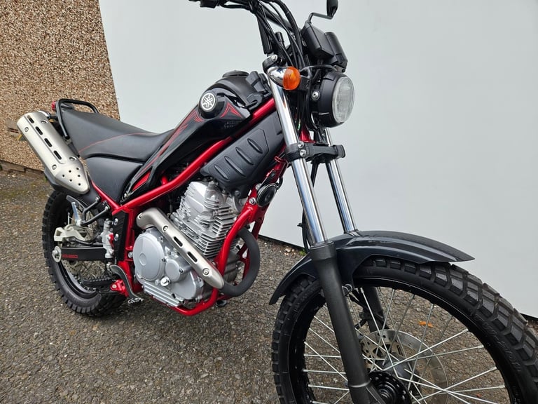 Yamaha XG250 Tricker in outstanding colours 
