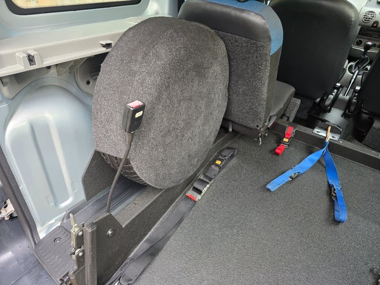 2008 Renault Kangoo Wheelchair Accessible Vehicle + 3 Seater + Electric Remote Winch  Wheelchair ...