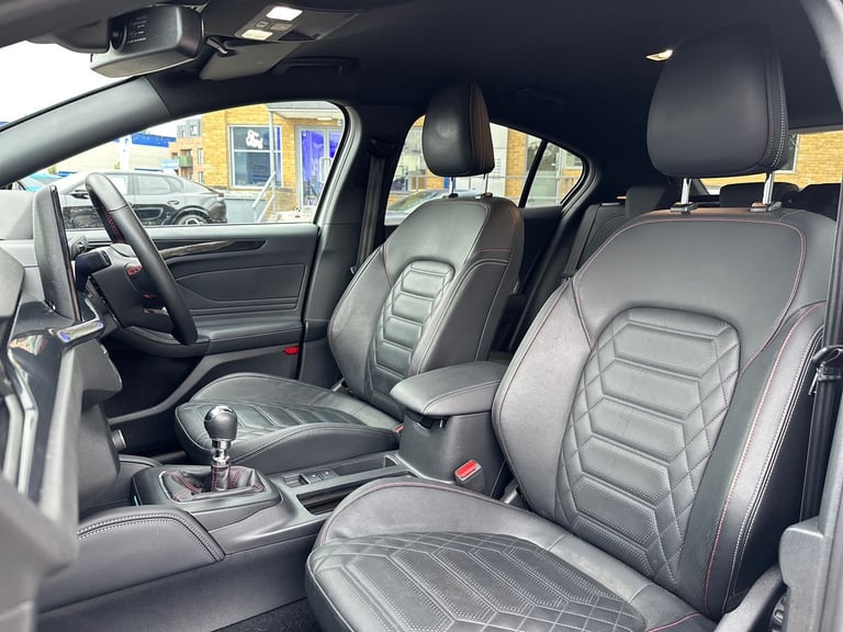 2022 Ford Focus 1.0 EcoBoost Hybrid mHEV 155 ST-Line Vignale 5dr HATCHBACK PETROL Manual