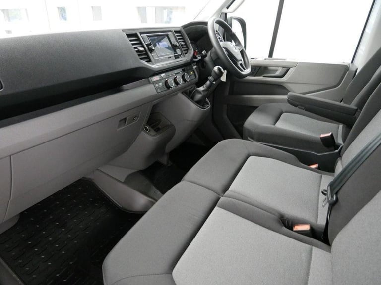 2024 VW CRAFTER CR35 2.0 TDI 140 BHP MWB HIGH ROOF TRENDLINE ( AIR CON ! )