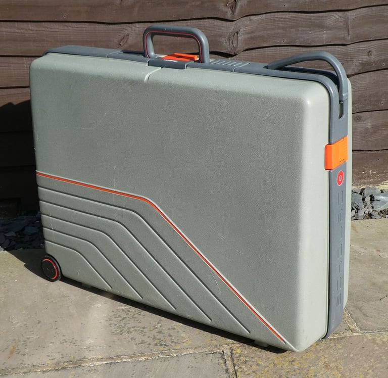 Echolac By Aldo Sessano Hard Shell Suitcase 