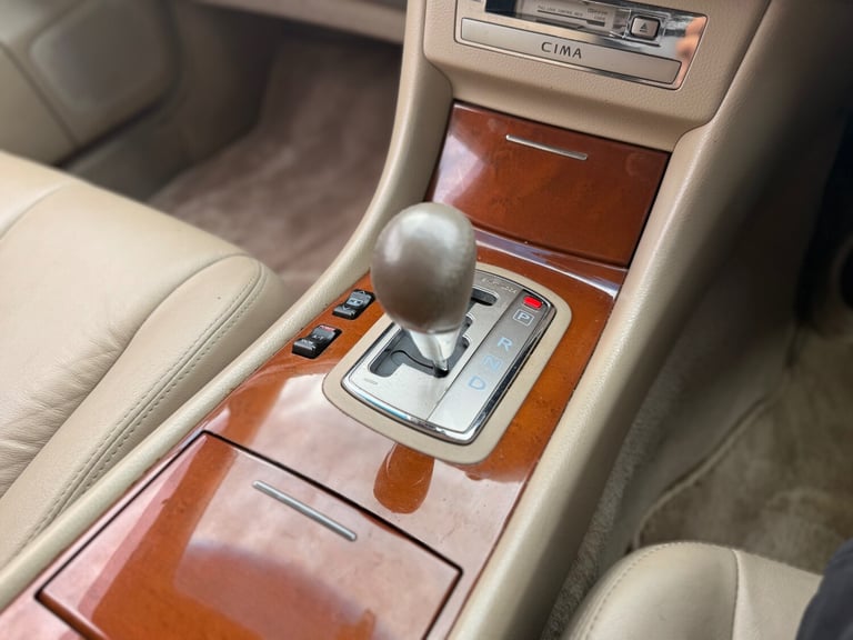 2017 Nissan President CIMA 4.5 + 45K + 4.5 (V8) + IMPORT + AUTOMATIC + CLEAN CAR