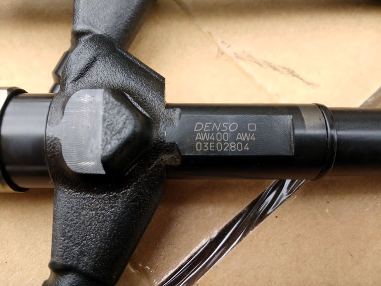 NISSAN X TRAIL 2.2 DCI FUEL INJECTORS 03-07 PARTS SPARES ALMERA PRIMERA TINO