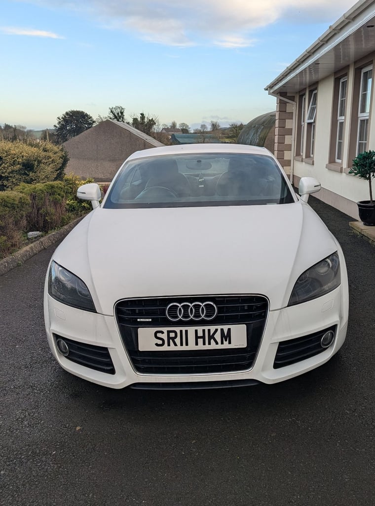 Audi, TT, Coupe, 2011, Manual, 1968 (cc), 2 doors