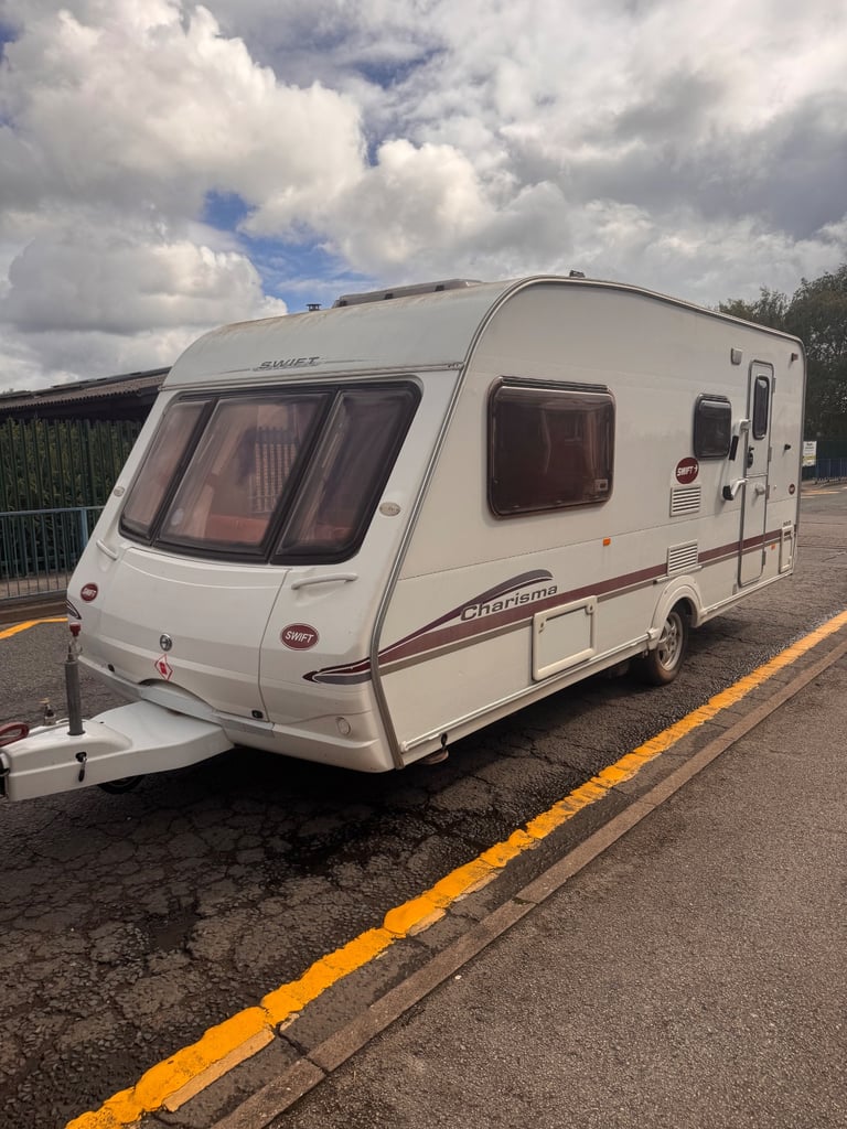 Swift Charisma 2005 4 berth 