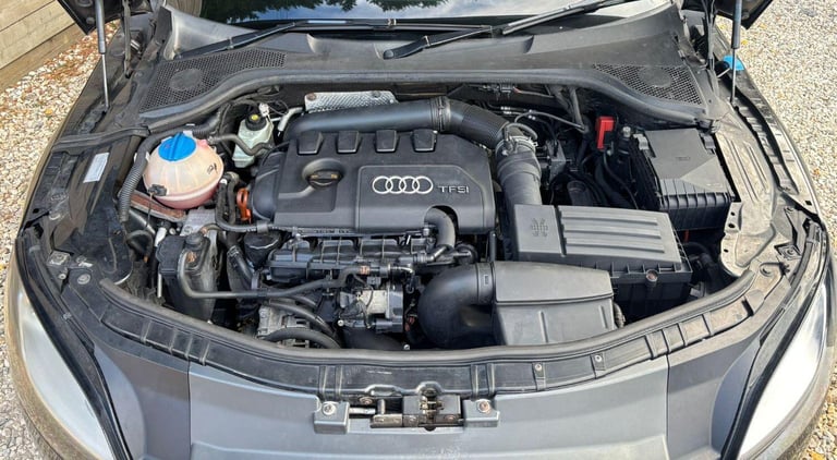 AUDI TT 2.0 TFSI 2010