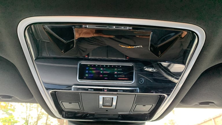 2018 Land Rover Range Rover Velar 2.0 D240 R-Dynamic SE SUV 5dr Diesel Auto 4WD Euro 6 (s/s) (240...