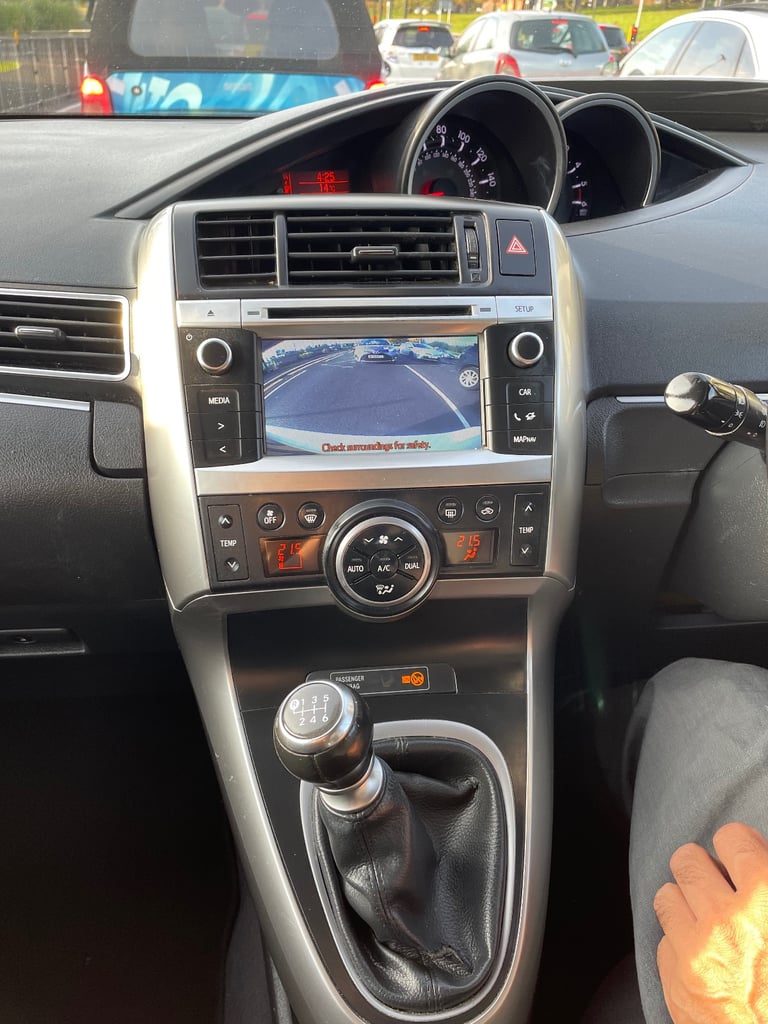 Toyota, VERSO, MPV, FSH, 7 seater, 2013, Manual, 1998 (cc), 5 doors