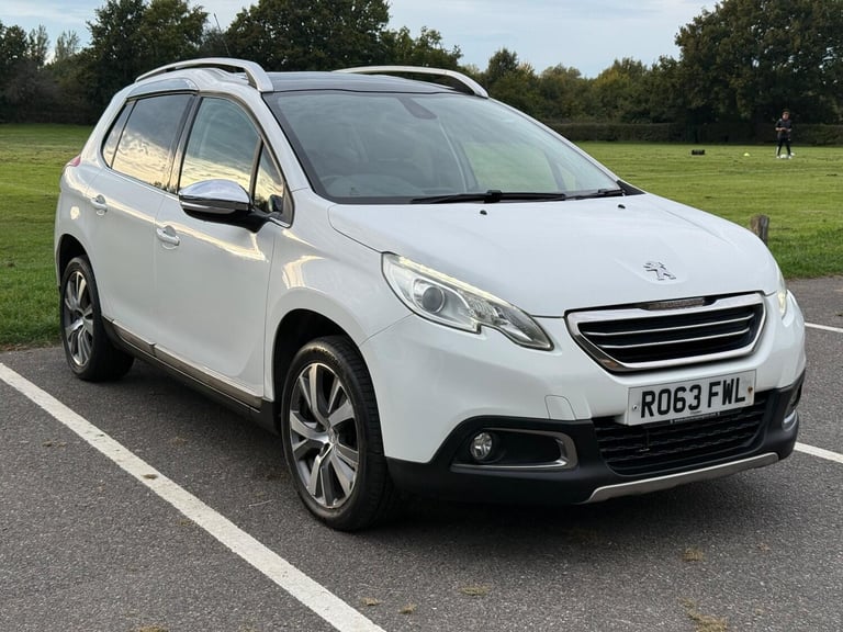 PEUGEOT 2008 1.6 e-HDi Feline 2013