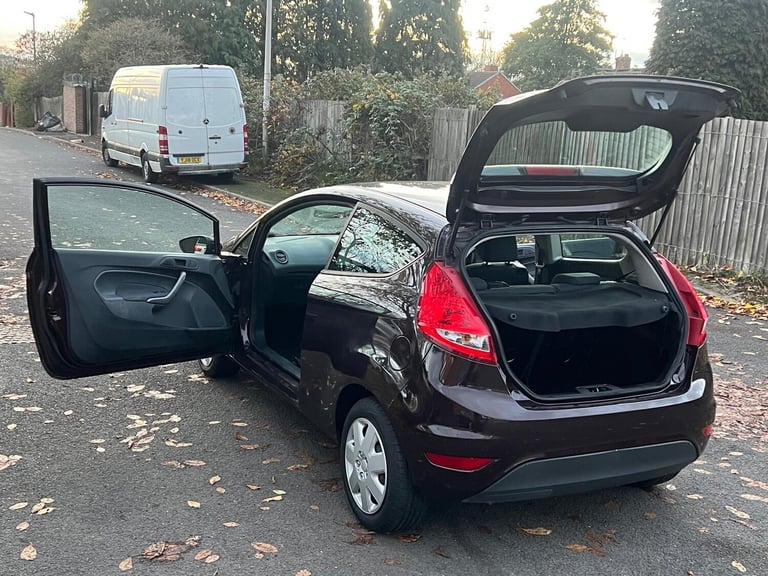 2010 Ford Fiesta 1.4 Edge 3dr Auto HATCHBACK Petrol Automatic
