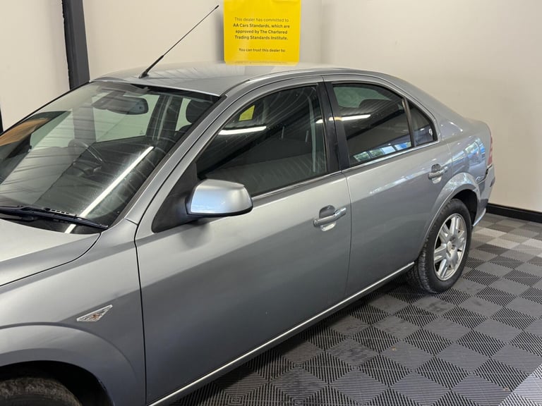 2006 Ford Mondeo 2.0 Ghia 5dr HATCHBACK Petrol Manual