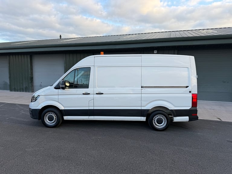 VOLKSWAGEN CRAFTER TRENDLINE 2.0TDI 140 MWB HIGH ROOF EURO 6 ***VAT INCLUDED***