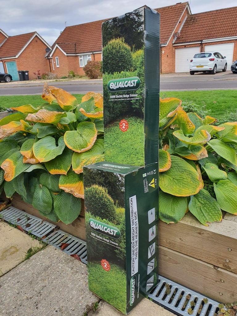 Qualcast hedge trimmer 
