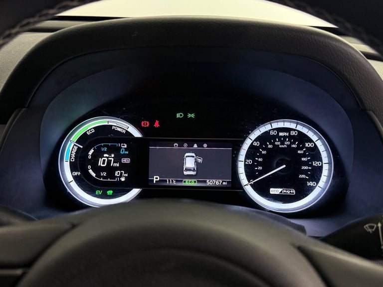 2018 Kia Niro 1.6 GDi 8.9kWh 3 DCT Euro 6 (s/s) 5dr ESTATE PETROL/ELECTRIC Automatic