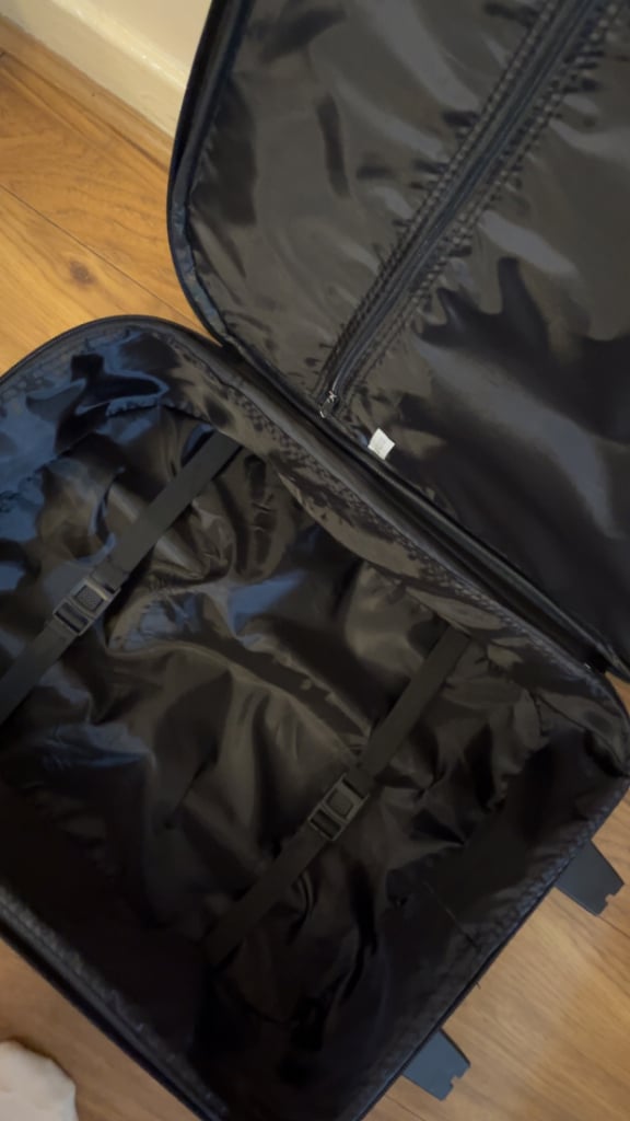 Black 2 Wheel Trolley Cabin Case Luggage with retractable handle*New Never Used*